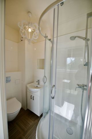 Bronowice, prywatna łazienka, WiFi, Radzikowskiego 12 m² - Photo 3