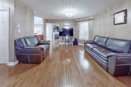 For Lease - 304 drummond Drive Unit# Upper, Vaughan, Ontario - Photo 4