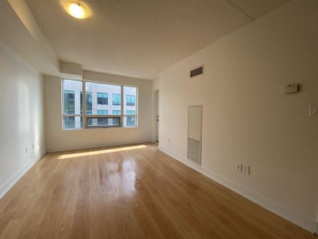 For Lease - 20 Blue Jays Way Unit# 1613, Toronto, Ontario - Photo 2