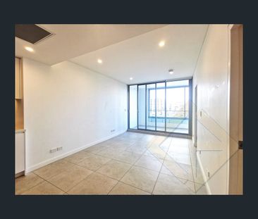 2812/500 Pacific Highway, St Leonards, NSW 2065 - Photo 5