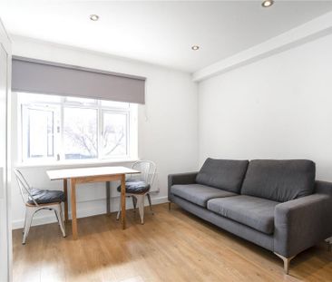 Studio to rent - Photo 2