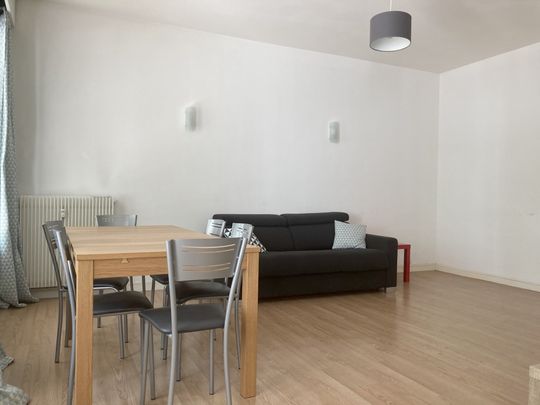 TYPE III Bis MEUBLE CENTRE VILLE - Photo 1