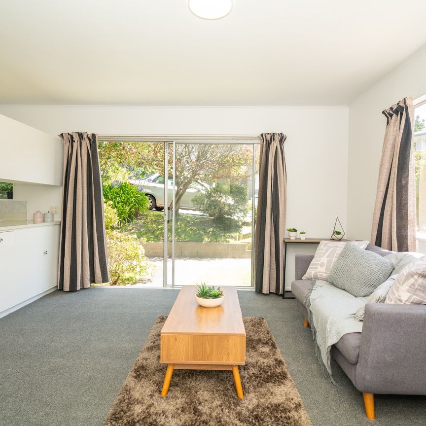 16A Glen Alton Avenue, Paparangi - Photo 1