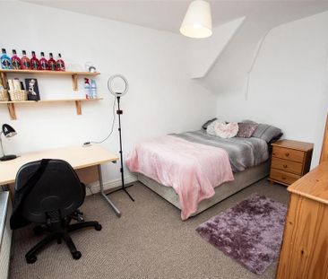 4 bedroom house to rent - Photo 2