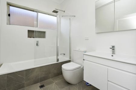 1 Vere Road, Adamstown. - Photo 4