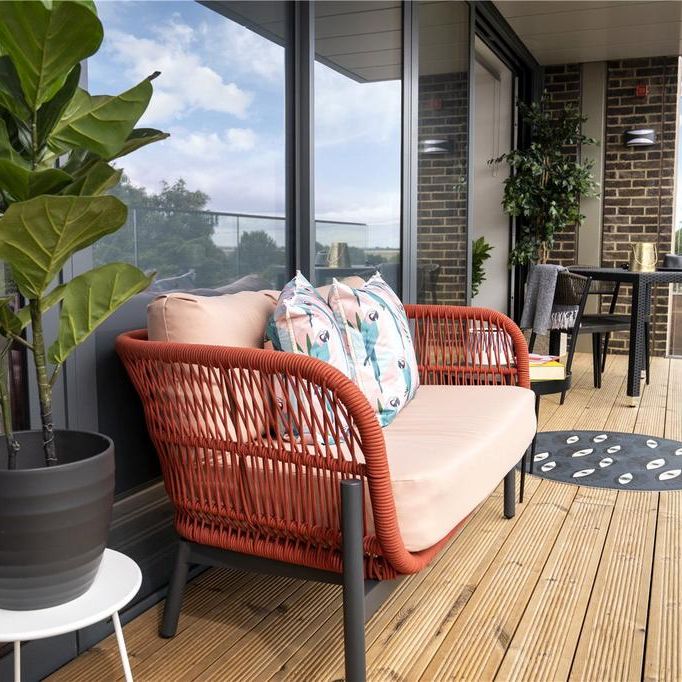 2 bedroom flat to rent - Photo 1