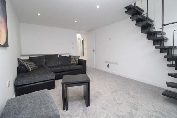 2 bedroom terraced house to rent - Photo 1