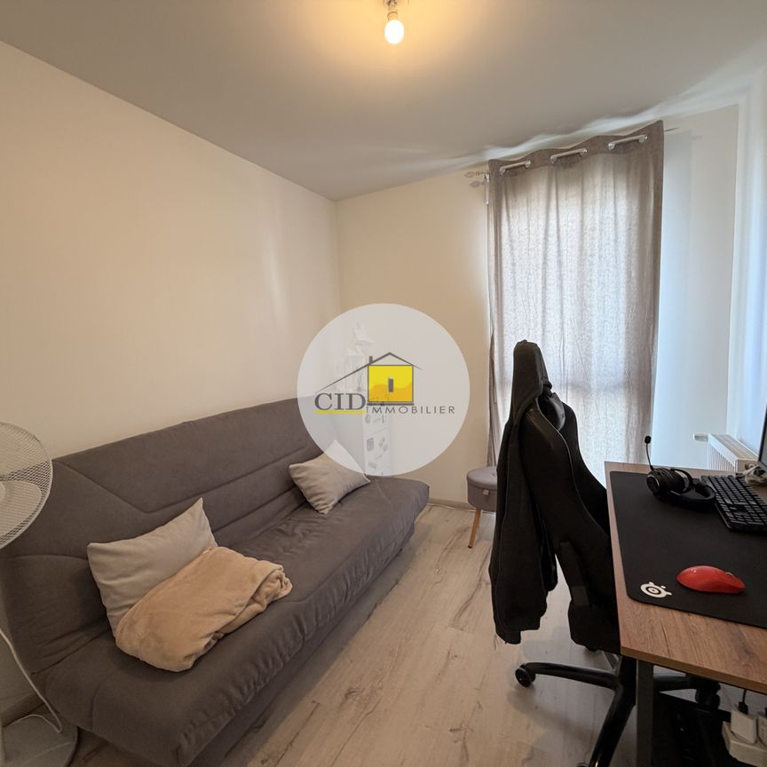Location Appartement 3 pièces 65m² ST LAURENT DE MURE 69720 - Photo 1
