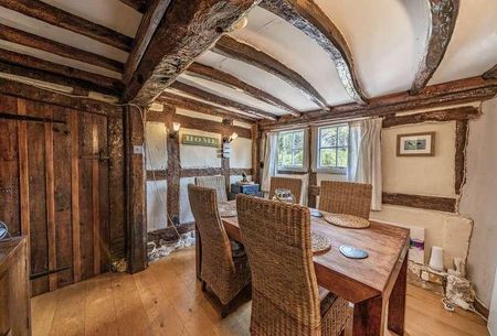 Swan Lane, Stoke Orchard, Cheltenham, Gloucestershire, GL52 - Photo 3