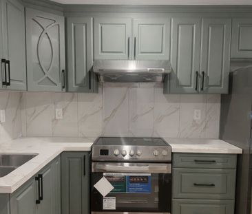 For Lease - 25 Delport Close, Brampton, Ontario - Photo 1