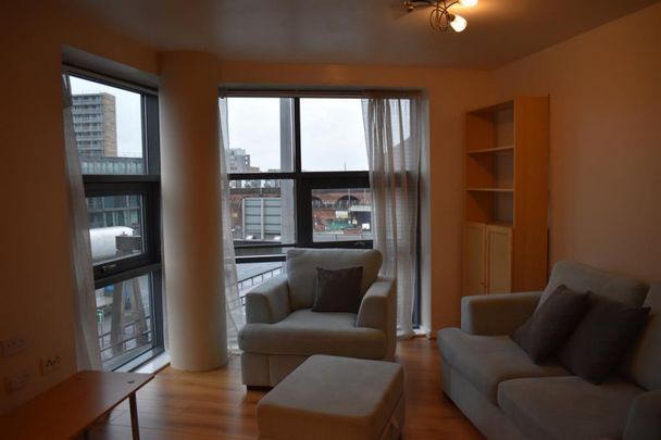 1 bedroom Flat To Let - Photo 1