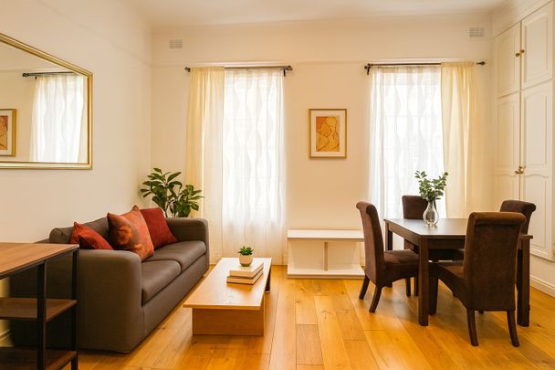 1 Bed Flat, Alderney Street, SW1V - Photo 1