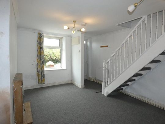 2 bedroom terraced house to rent - Photo 1