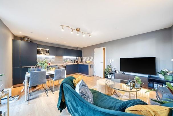 2 Bed Flat, Roma Corte, SE13 - Photo 1