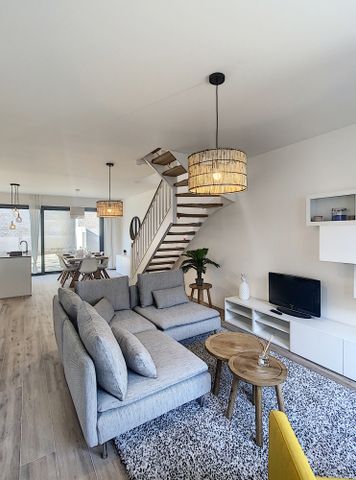 Direct contact with the owner - 3 bedroom house UNFURNISHED - Foto 2