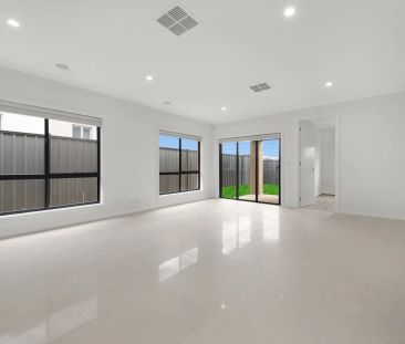 “A Beautiful house available for lease!” - Photo 6
