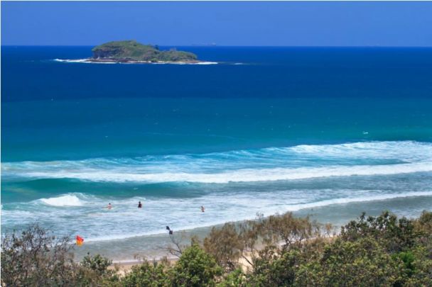 Mudjimba Beach - Fully Furnished - Water Included - Photo 1