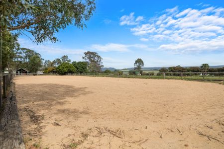 Equestrian Lifestyle Awaits - 3-Bed, 2-Bath Home on 5 Acres - Photo 3