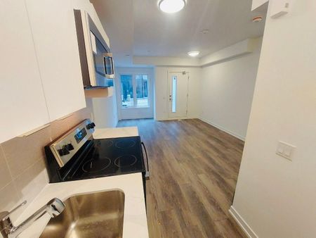 For Lease - 3069 Pharmacy Avenue Unit# 3, Toronto, Ontario - Photo 4