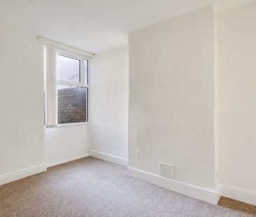 3 Bed House - Photo 3