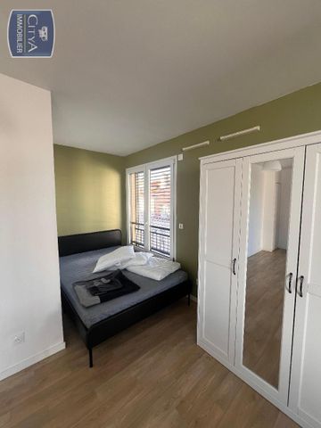 Location Appartement 1 pièce 38m² LYON 7ème - Photo 4