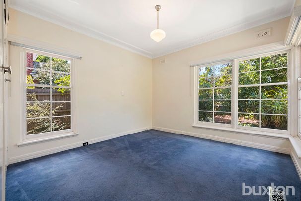 Charming 3-Bedroom Home in Murrumbeena - Available Now! - Photo 1