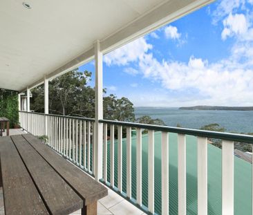 FULLY FURNISHED HOME WITH SPECTACULAR LAKE VIEWS - Photo 3