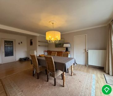 Ruim 2-slaapkamersappartement met garage in centrum Roeselare - Foto 2