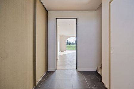 Uitzonderlijke nieuwbouwwoning in landelijke stijl - Foto 5