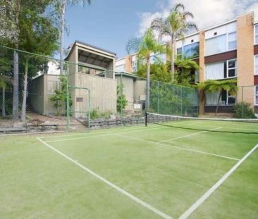 Semi-Furnished Studio Apartment in the Shore Apartments - Photo 6