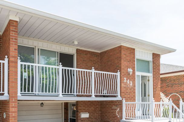 For Lease - 243 Apache Trail Unit# Upper, Toronto, Ontario - Photo 1
