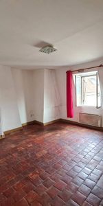 Location Appartement 1 pièce 40m² JOIGNY 89300 - Photo 4