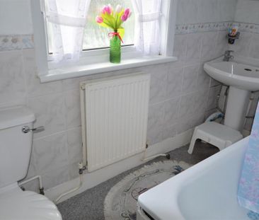 3 bedroom terraced house to rent - Photo 6
