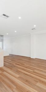 Beautiful Family Home in a Sought after area! - Photo 3