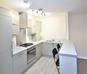 2 bedroom end of terrace house to rent - Photo 4