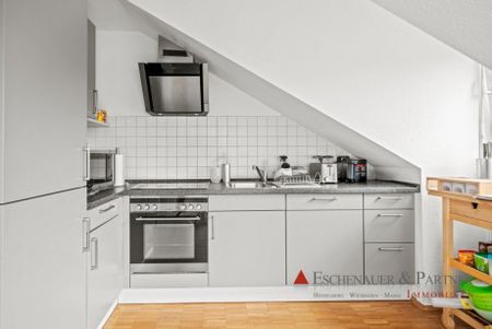 Helle Dachgeschosswohnung mit Einbauküche und Tageslichtbad in ruhiger Wohnlage von Dossenheim - Photo 3