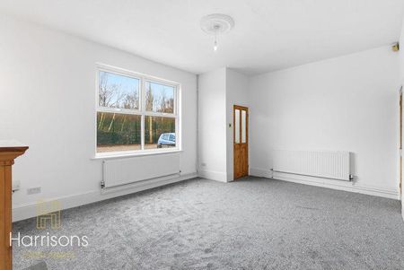 3 bedroom semi-detached house to rent - Photo 2