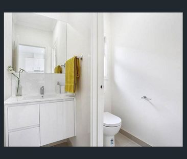 Where location and lifestyle meet! - Photo 2