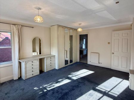 5 bedroom detached house to rent - Photo 5