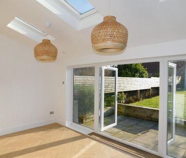 3 bedroom semi-detached house to rent - Photo 2