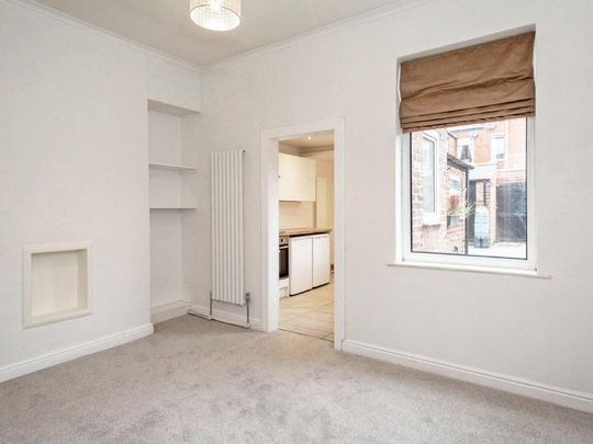 2 bedroom terraced house to rent - Photo 1