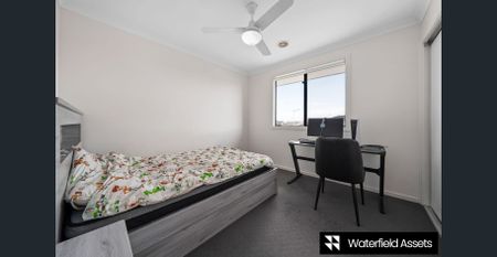 The Perfect Family Home Close to Schools, Shops & Parklands - Photo 5