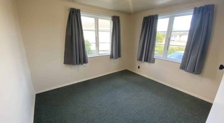 Tidy 2 Bedroom Unit - Price Reduced - Photo 2