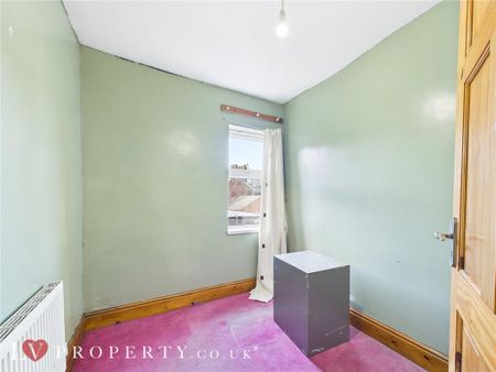 4 bedroom terraced house to rent - Photo 5