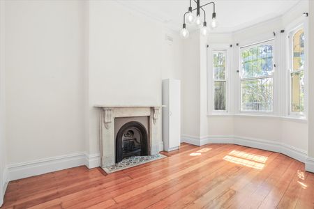 1/92 Albion Street, Annandale NSW 2038 - House For Rent | Domain - Photo 2