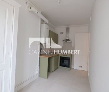 Location Appartement 2 pièces 48m² ST ETIENNE 42000 - Photo 2