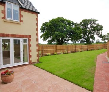 4 bedroom detached house to rent - Photo 4