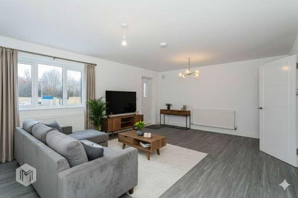 Abraham Fold, Little Hulton, Manchester, Greater Manchester, M38 - Photo 1