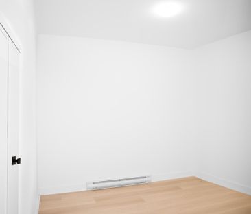 5350 Av. Victoria, apt. 206 - Photo 3