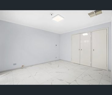 2/101 Johanson Promenade, Murdoch, WA 6150 - Photo 3
